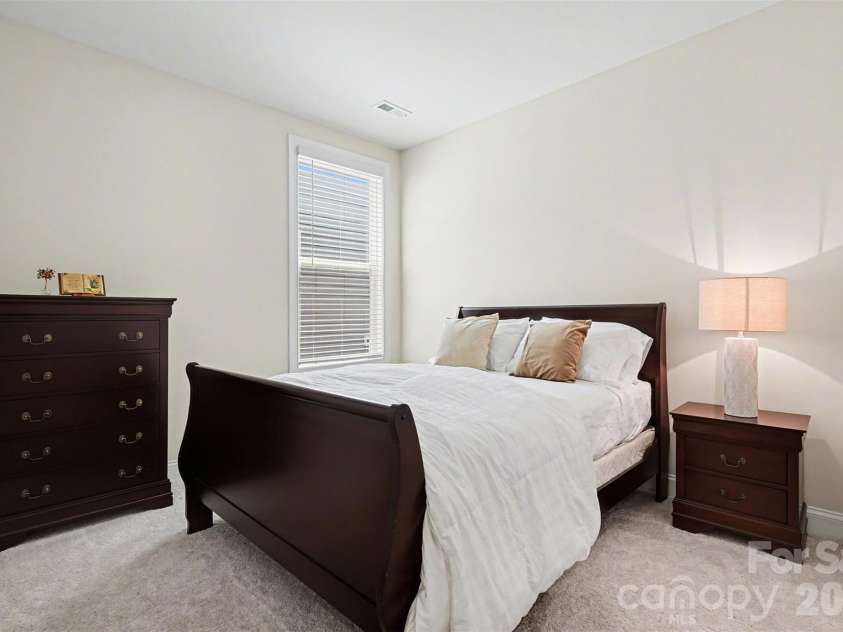 10225 Superb Lane, Charlotte, NC 28215.  MLS# CAR4368319, YatesRealty ID 21620. 