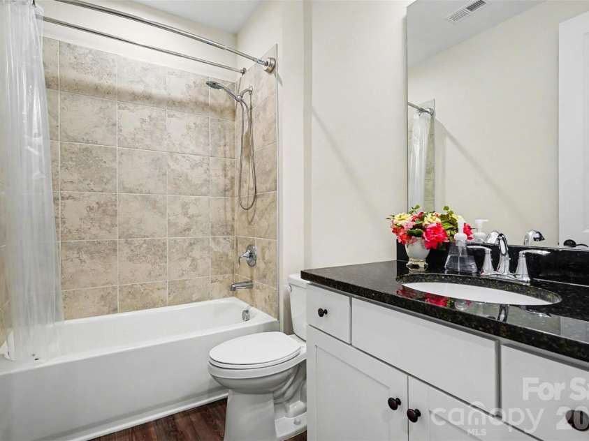 10225 Superb Lane, Charlotte, NC 28215.  MLS# CAR4368319, YatesRealty ID 21620. 