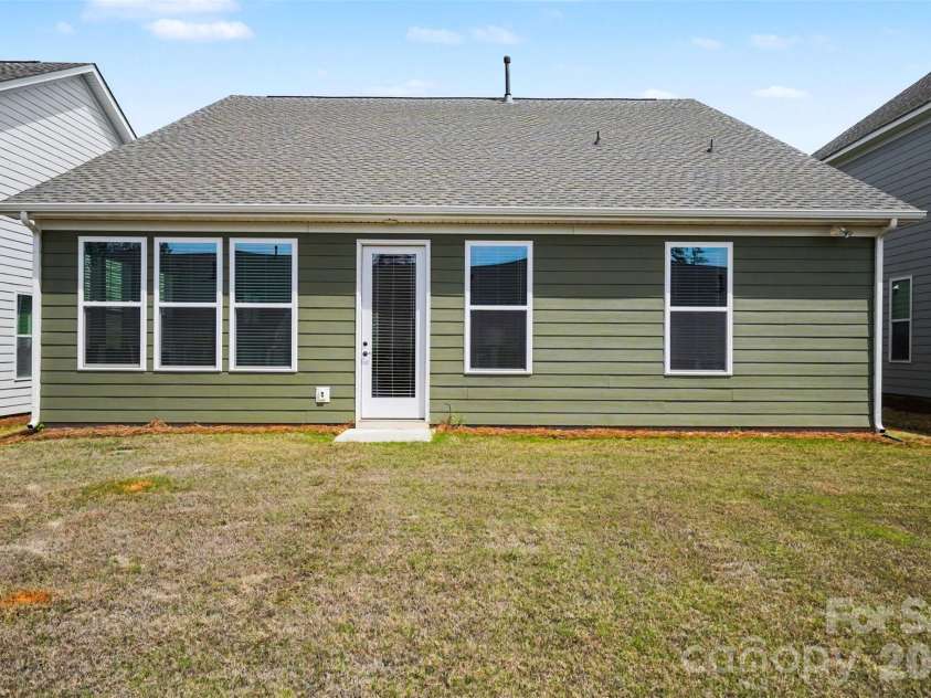 10225 Superb Lane, Charlotte, NC 28215.  MLS# CAR4368319, YatesRealty ID 21620. 
