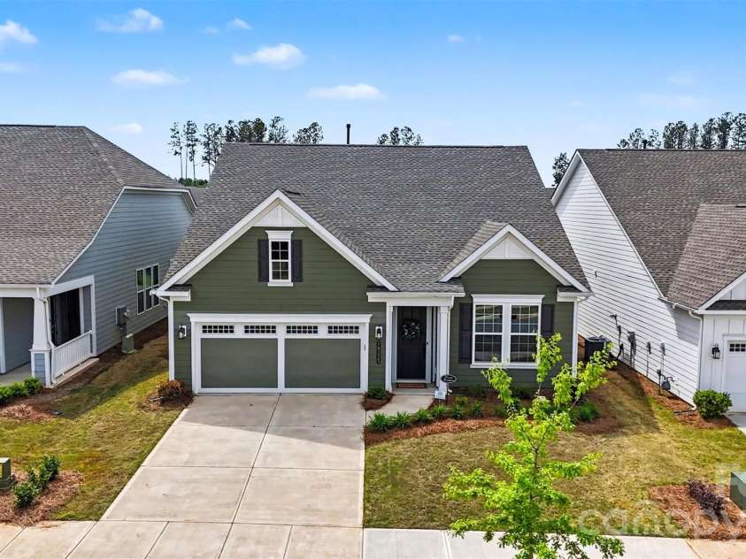 10225 Superb Lane, Charlotte, NC 28215.  MLS# CAR4368319, YatesRealty ID 21620. 