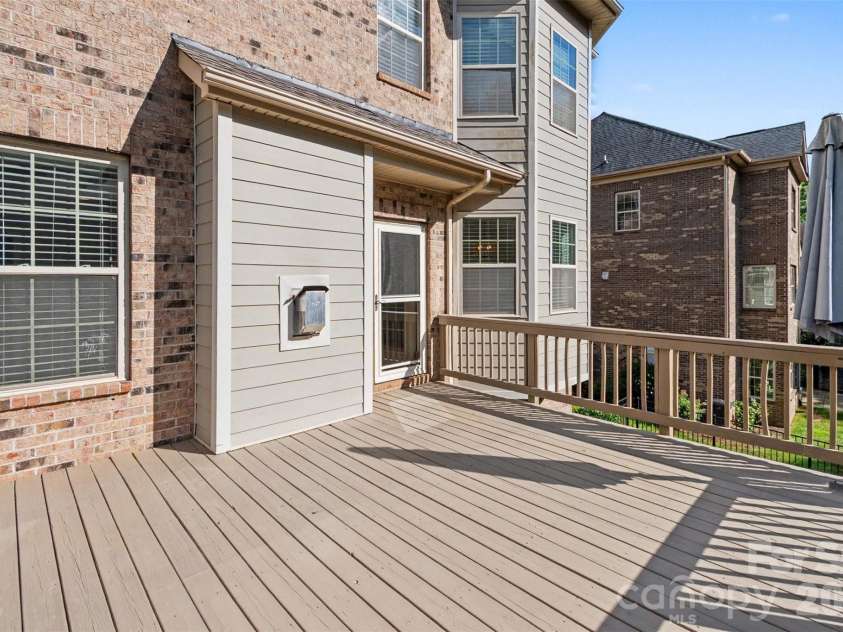 4016 Widgeon Way, Waxhaw, NC 28173.  MLS# CAR4394408, YatesRealty ID 21621. 