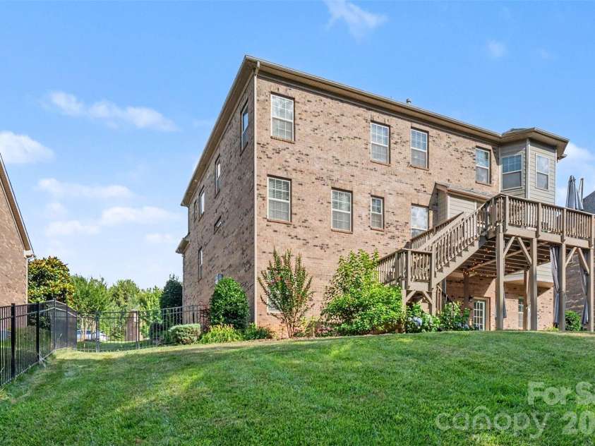 4016 Widgeon Way, Waxhaw, NC 28173.  MLS# CAR4394408, YatesRealty ID 21621. 