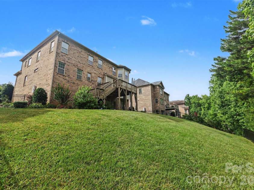 4016 Widgeon Way, Waxhaw, NC 28173.  MLS# CAR4394408, YatesRealty ID 21621. 