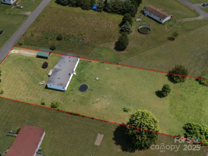 124 Gatewood Drive, Lawndale, NC 28090.  MLS# CAR4270313, YatesRealty ID 21622. 