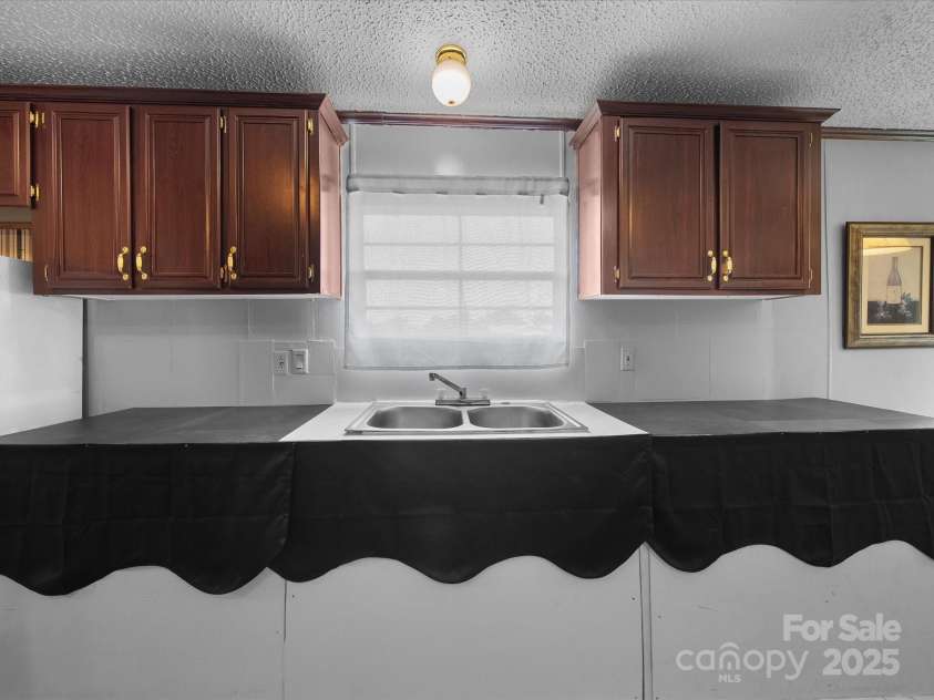 124 Gatewood Drive, Lawndale, NC 28090.  MLS# CAR4270313, YatesRealty ID 21622. 