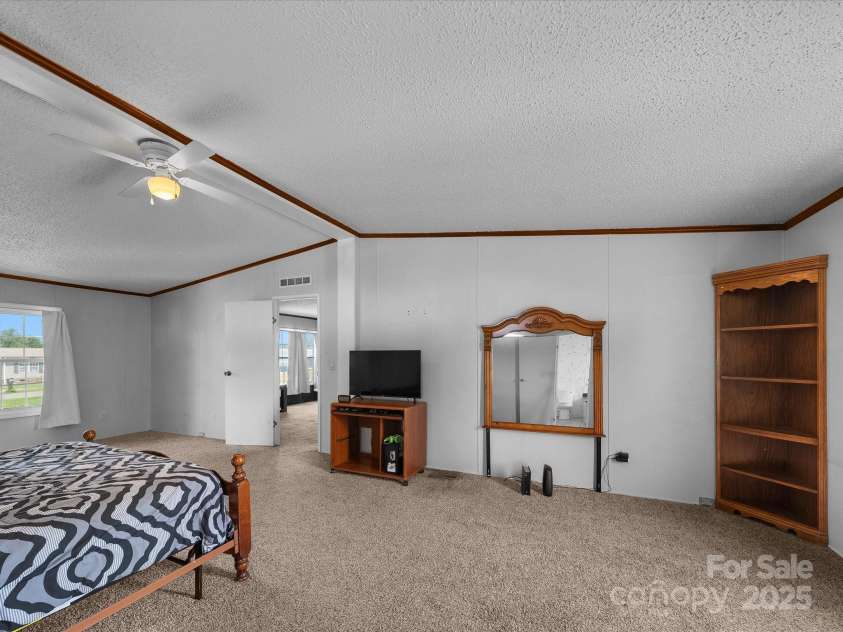 124 Gatewood Drive, Lawndale, NC 28090.  MLS# CAR4270313, YatesRealty ID 21622. 