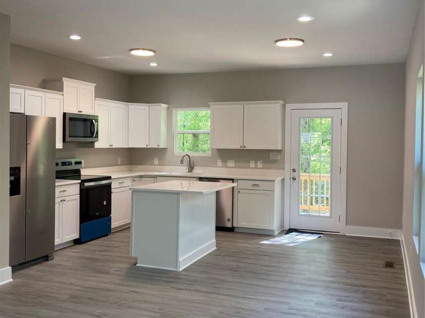 1889 Oak Hollow Road, Gastonia, NC 28054.  MLS# CAR4249835, YatesRealty ID 21623. 