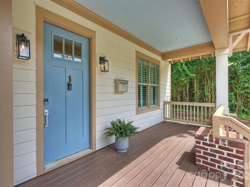 1315 Charles Avenue, Charlotte, NC 28205.  MLS# CAR4265016, YatesRealty ID 21624. 