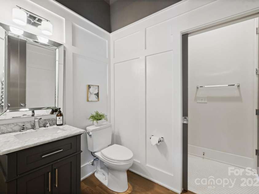 1315 Charles Avenue, Charlotte, NC 28205.  MLS# CAR4265016, YatesRealty ID 21624. 