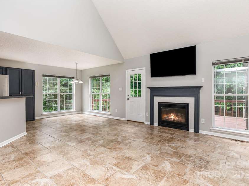 270 Kilmer Lane, Mooresville, NC 28115.  MLS# CAR4268111, YatesRealty ID 21625. 