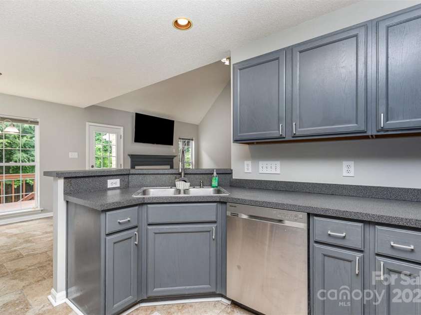 270 Kilmer Lane, Mooresville, NC 28115.  MLS# CAR4268111, YatesRealty ID 21625. 