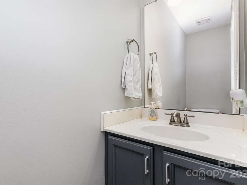 270 Kilmer Lane, Mooresville, NC 28115.  MLS# CAR4268111, YatesRealty ID 21625. 