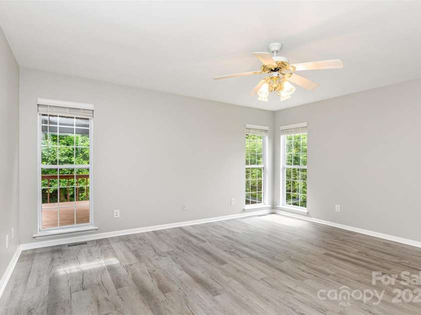 270 Kilmer Lane, Mooresville, NC 28115.  MLS# CAR4268111, YatesRealty ID 21625. 