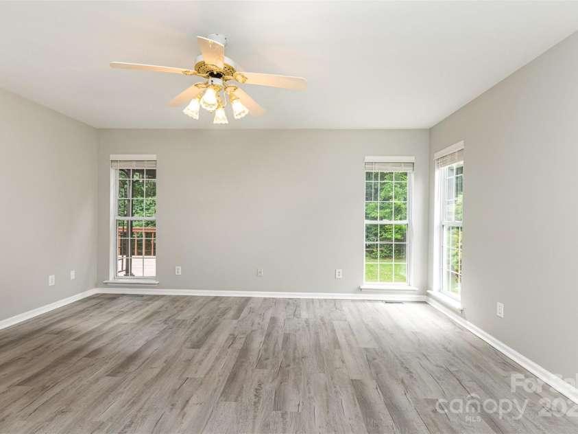 270 Kilmer Lane, Mooresville, NC 28115.  MLS# CAR4268111, YatesRealty ID 21625. 