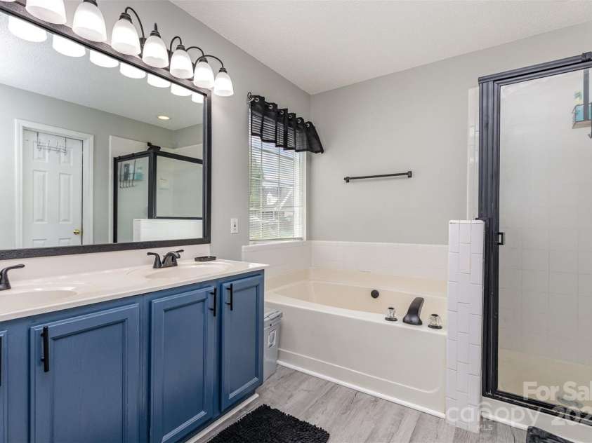 270 Kilmer Lane, Mooresville, NC 28115.  MLS# CAR4268111, YatesRealty ID 21625. 