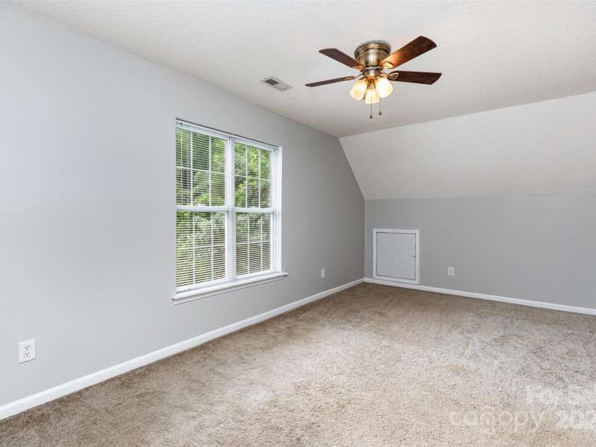270 Kilmer Lane, Mooresville, NC 28115.  MLS# CAR4268111, YatesRealty ID 21625. 