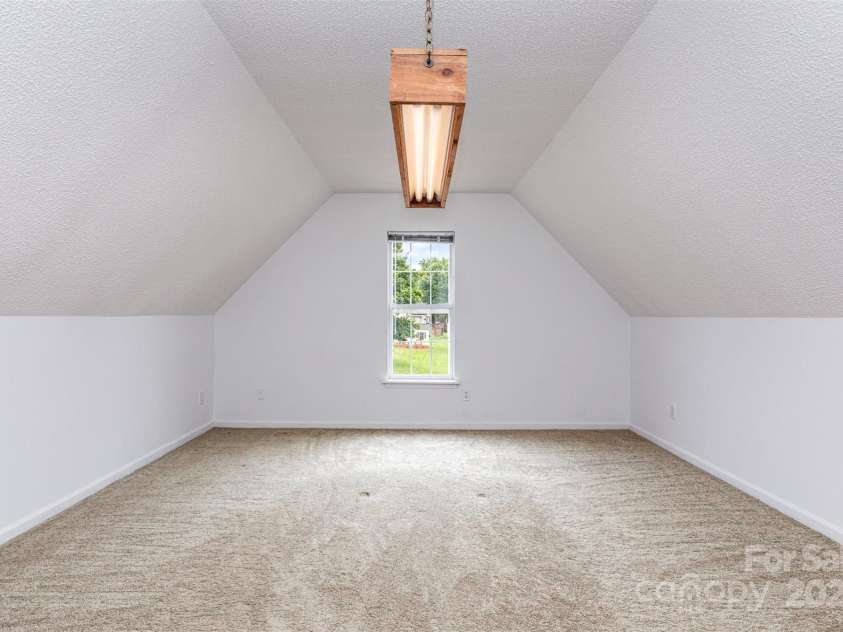 270 Kilmer Lane, Mooresville, NC 28115.  MLS# CAR4268111, YatesRealty ID 21625. 