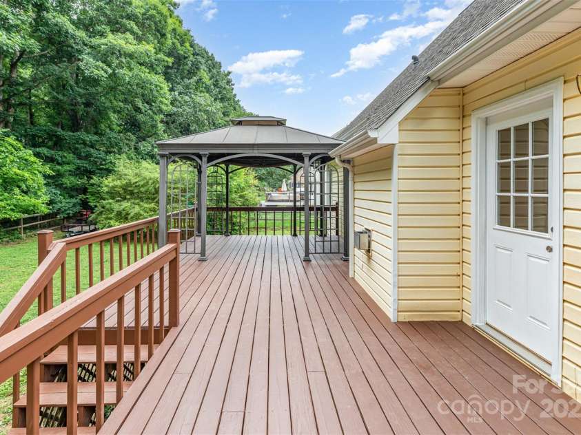 270 Kilmer Lane, Mooresville, NC 28115.  MLS# CAR4268111, YatesRealty ID 21625. 