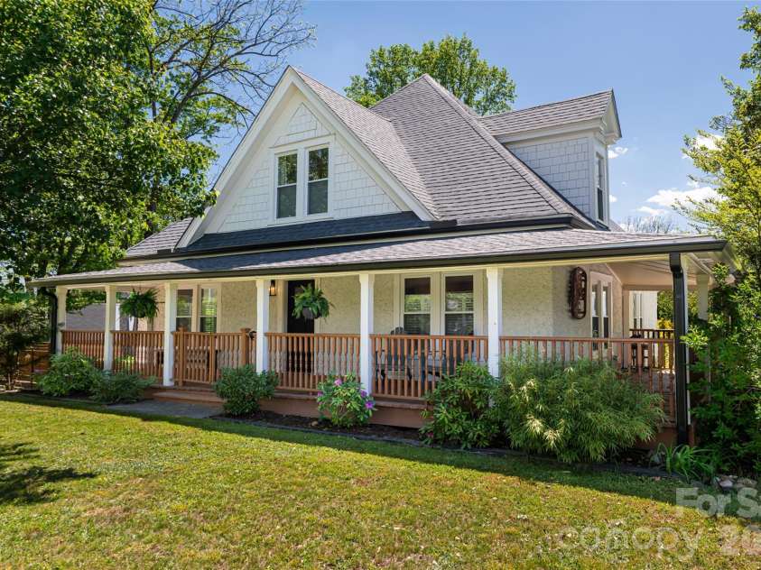 19 Neely Road, Brevard, NC 28712.  MLS# CAR4374359, YatesRealty ID 21627. Front exterior