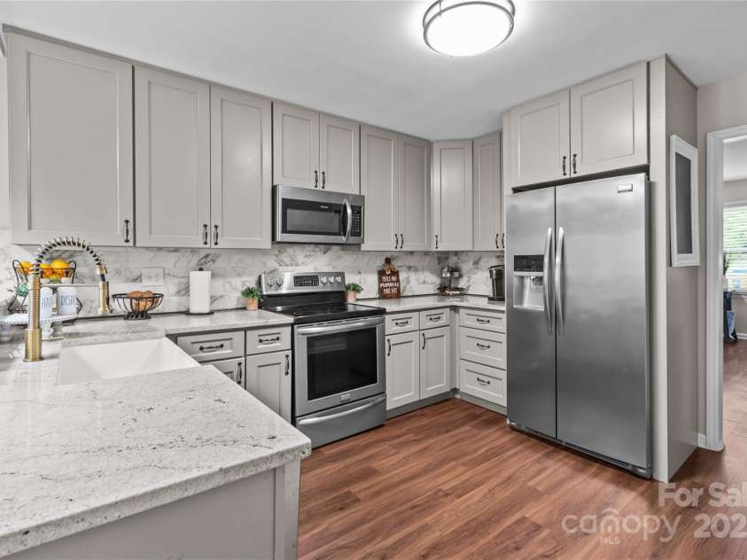 2146 Marwood Lane, Albemarle, NC 28001.  MLS# CAR4265733, YatesRealty ID 21628. Kitchen