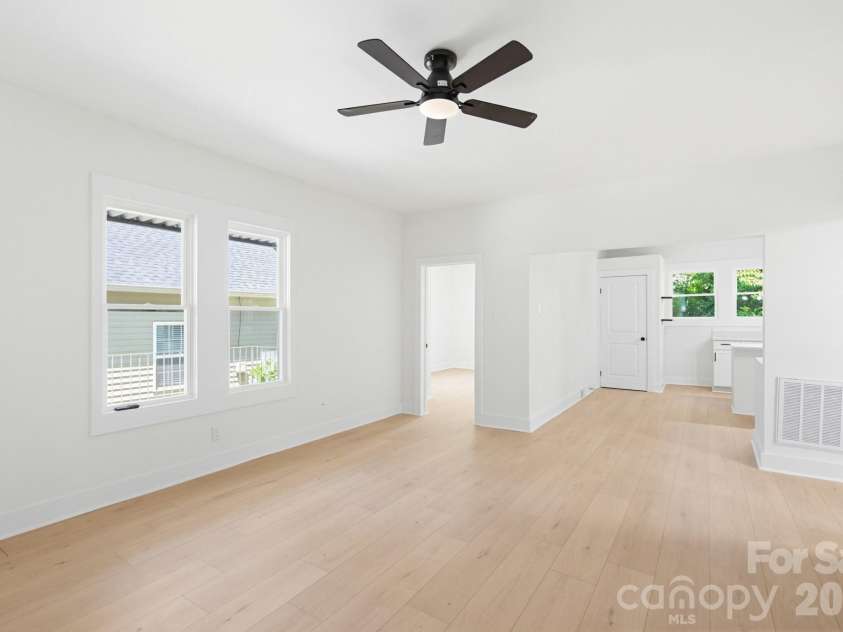 2622 Hemphill Street, Charlotte, NC 28208.  MLS# CAR4376285, YatesRealty ID 21628. 
