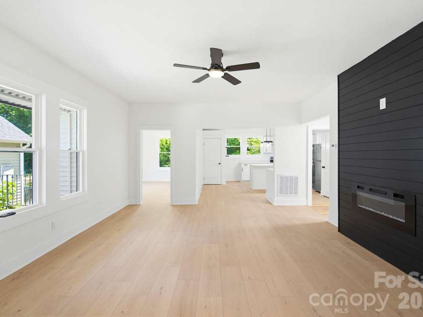 2622 Hemphill Street, Charlotte, NC 28208.  MLS# CAR4376285, YatesRealty ID 21628. 