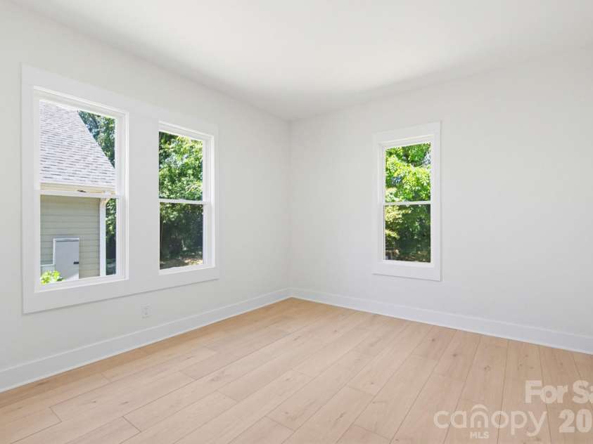 2622 Hemphill Street, Charlotte, NC 28208.  MLS# CAR4376285, YatesRealty ID 21628. 