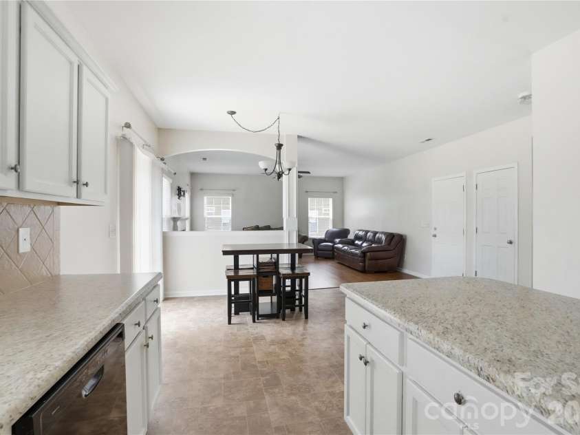 720 Yvonne Drive, Concord, NC 28027.  MLS# CAR4380147, YatesRealty ID 21629. 