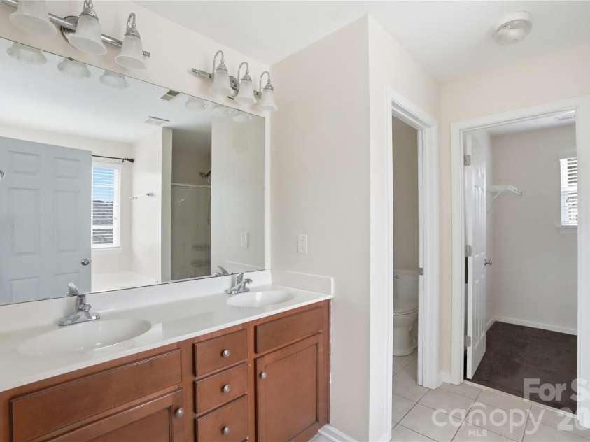 720 Yvonne Drive, Concord, NC 28027.  MLS# CAR4380147, YatesRealty ID 21629. 