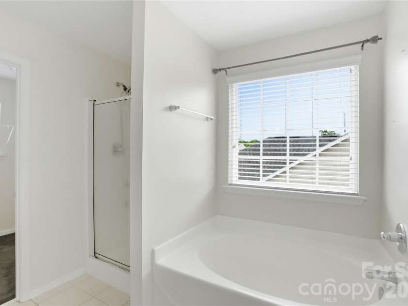 720 Yvonne Drive, Concord, NC 28027.  MLS# CAR4380147, YatesRealty ID 21629. 