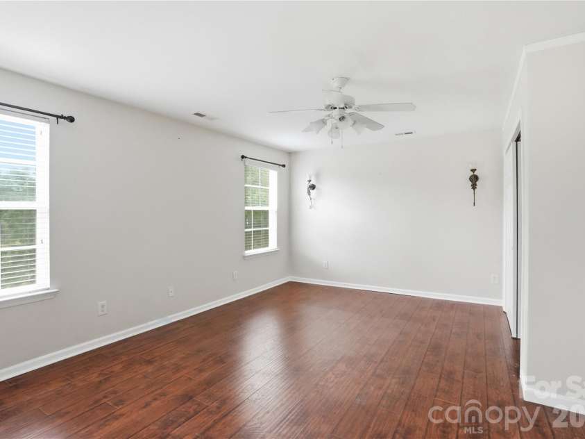 720 Yvonne Drive, Concord, NC 28027.  MLS# CAR4380147, YatesRealty ID 21629. 