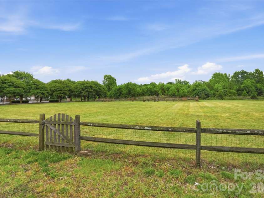 720 Yvonne Drive, Concord, NC 28027.  MLS# CAR4380147, YatesRealty ID 21629. 