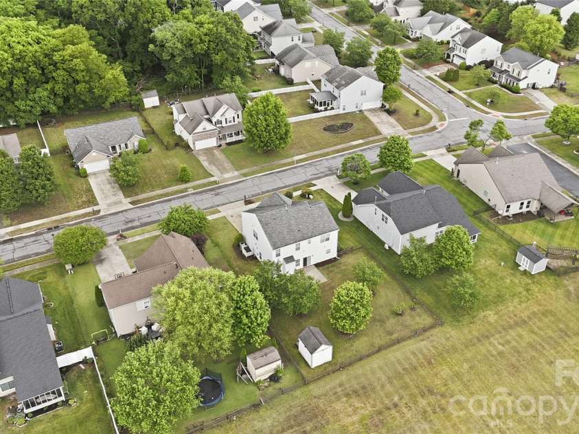 720 Yvonne Drive, Concord, NC 28027.  MLS# CAR4380147, YatesRealty ID 21629. 