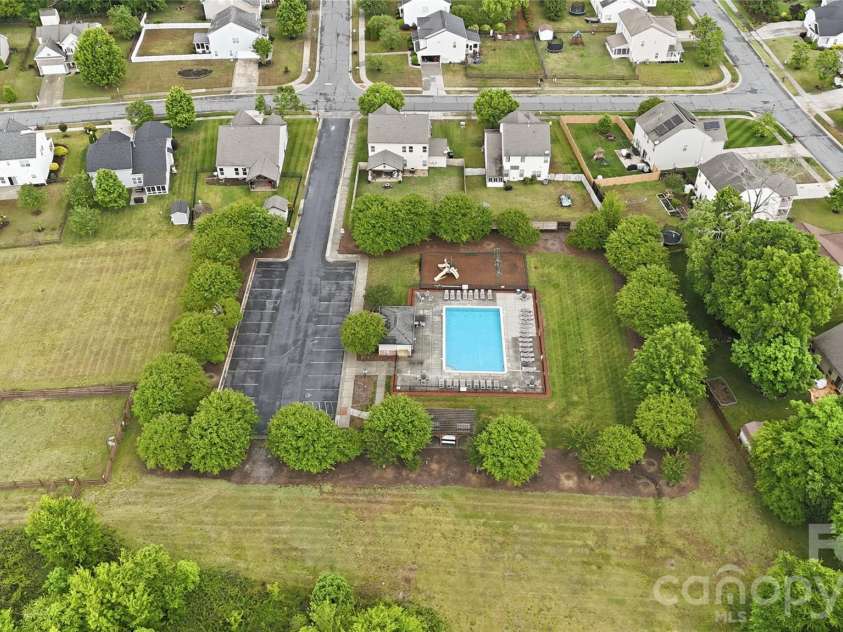 720 Yvonne Drive, Concord, NC 28027.  MLS# CAR4380147, YatesRealty ID 21629. 