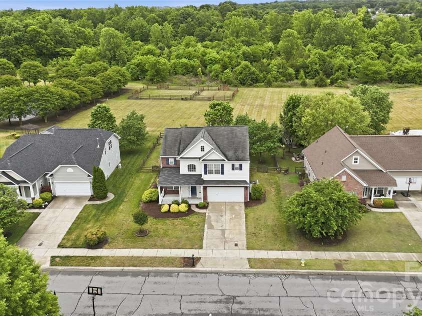 720 Yvonne Drive, Concord, NC 28027.  MLS# CAR4380147, YatesRealty ID 21629. 