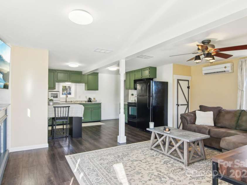 120 Stone Drive, Swannanoa, NC 28778.  MLS# CAR4223204, YatesRealty ID 2163. 