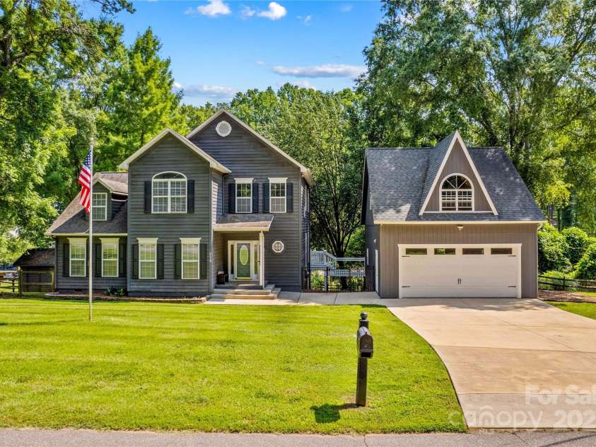 315 Wood Duck Loop, Mooresville, NC 28117.  MLS# CAR4268002, YatesRealty ID 2163. 315 Wood Duck Loop, Mooresville NC MLS 4268002