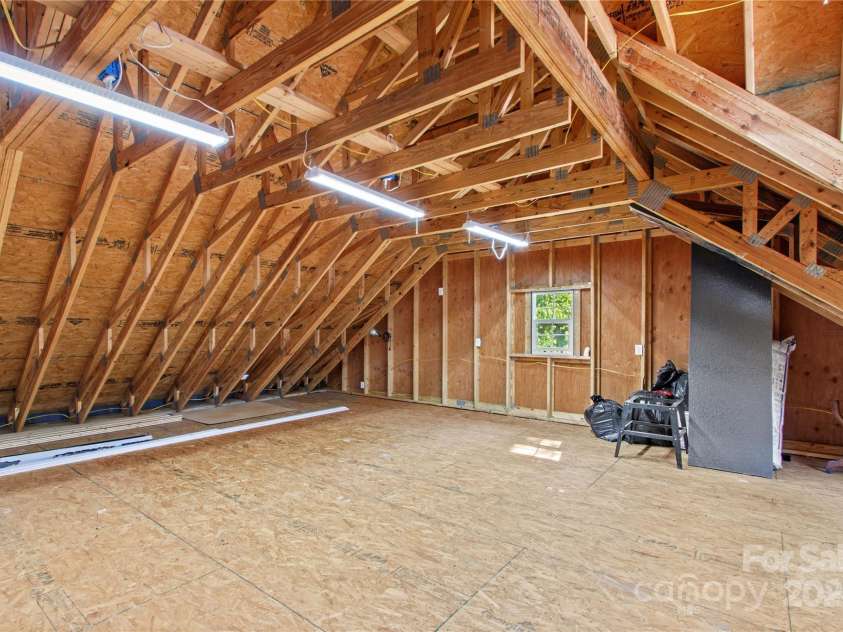 315 Wood Duck Loop, Mooresville, NC 28117.  MLS# CAR4268002, YatesRealty ID 2163. 315 Wood Duck Loop, Mooresville NC MLS 4268002 Waterfront. 24x32 shop upstairs room.