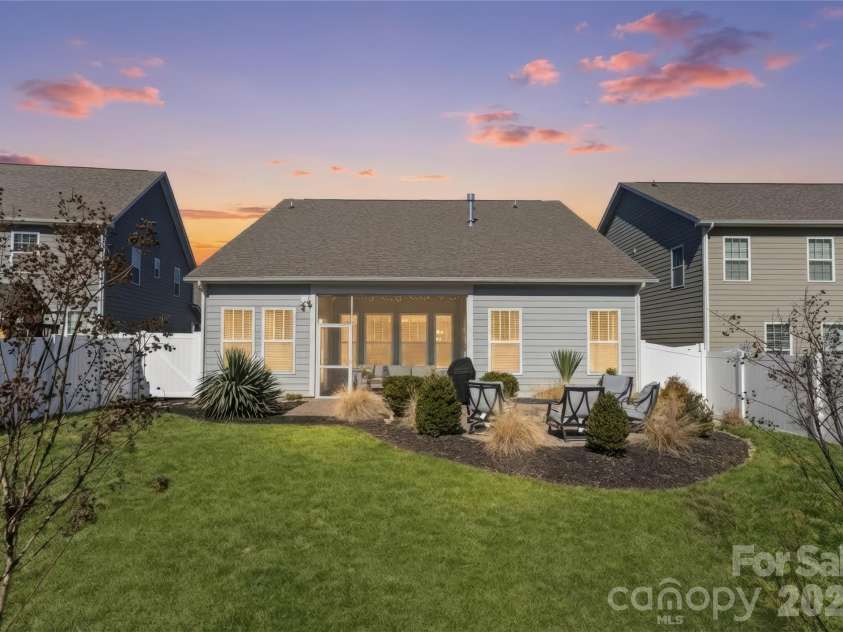 349 Preston Road, Mooresville, NC 28117.  MLS# CAR4347017, YatesRealty ID 2163. 