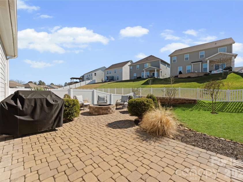 349 Preston Road, Mooresville, NC 28117.  MLS# CAR4347017, YatesRealty ID 2163. 