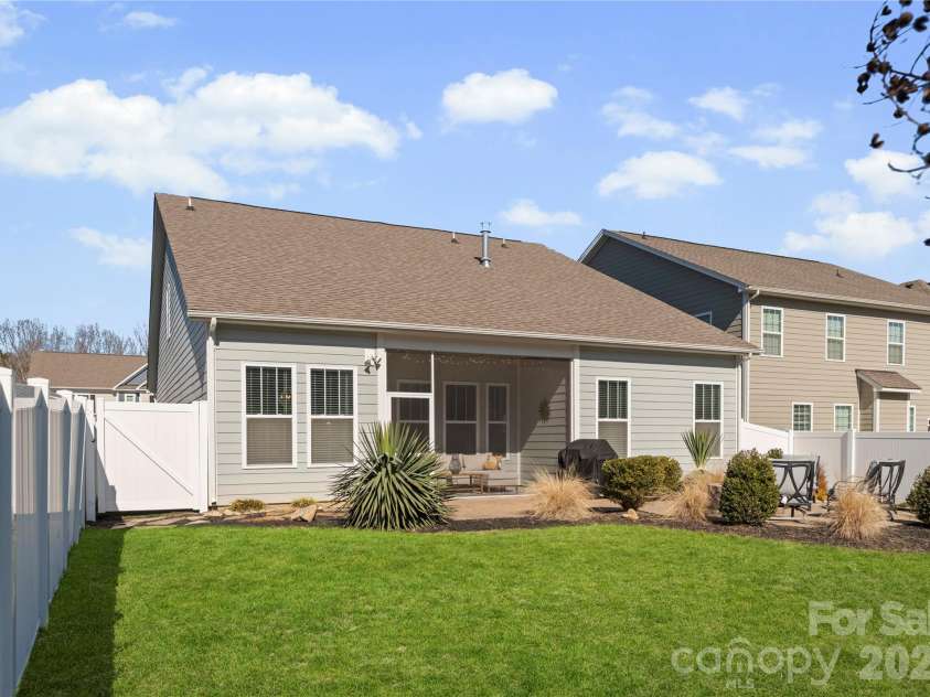 349 Preston Road, Mooresville, NC 28117.  MLS# CAR4347017, YatesRealty ID 2163. 