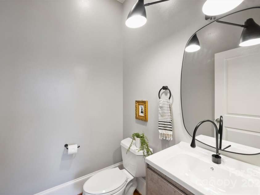 1417 The Plaza, Charlotte, NC 28205.  MLS# CAR4266660, YatesRealty ID 21630. 