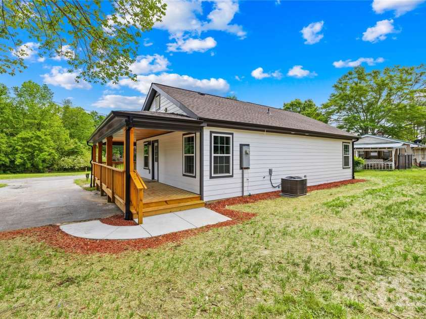 662 Camp Ferry Road, Mooresboro, NC 28114.  MLS# CAR4253869, YatesRealty ID 21631. 