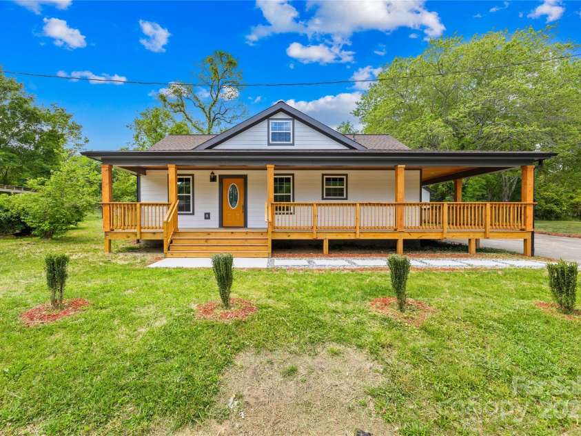 662 Camp Ferry Road, Mooresboro, NC 28114.  MLS# CAR4253869, YatesRealty ID 21631. 