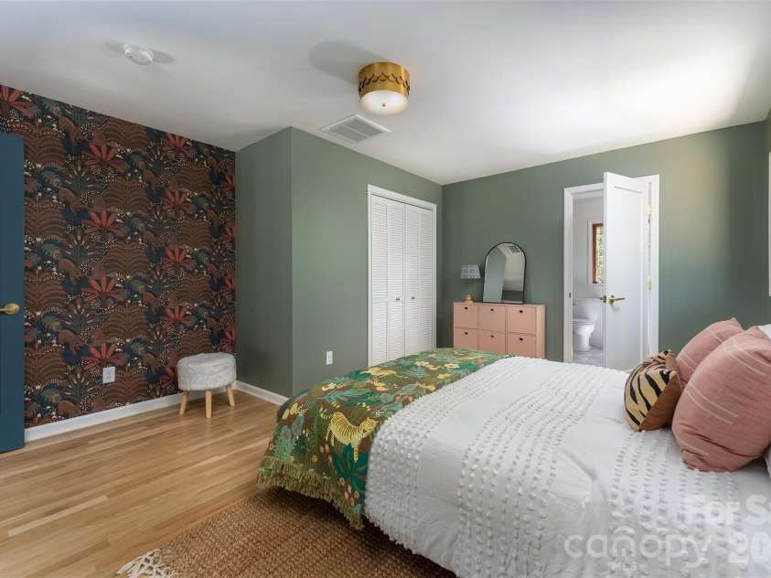 233 Bryant Ridge Drive, Swannanoa, NC 28778.  MLS# CAR4370197, YatesRealty ID 21632. 2nd bedroom, attic access in closet
