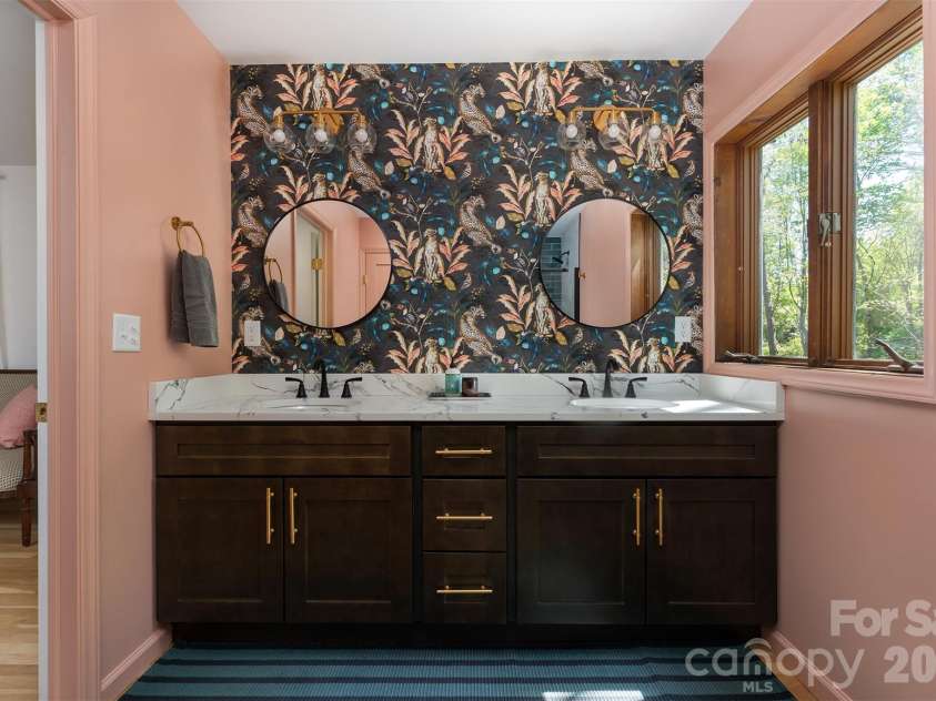 233 Bryant Ridge Drive, Swannanoa, NC 28778.  MLS# CAR4370197, YatesRealty ID 21632. 2nd primary bathroom w/double sinks