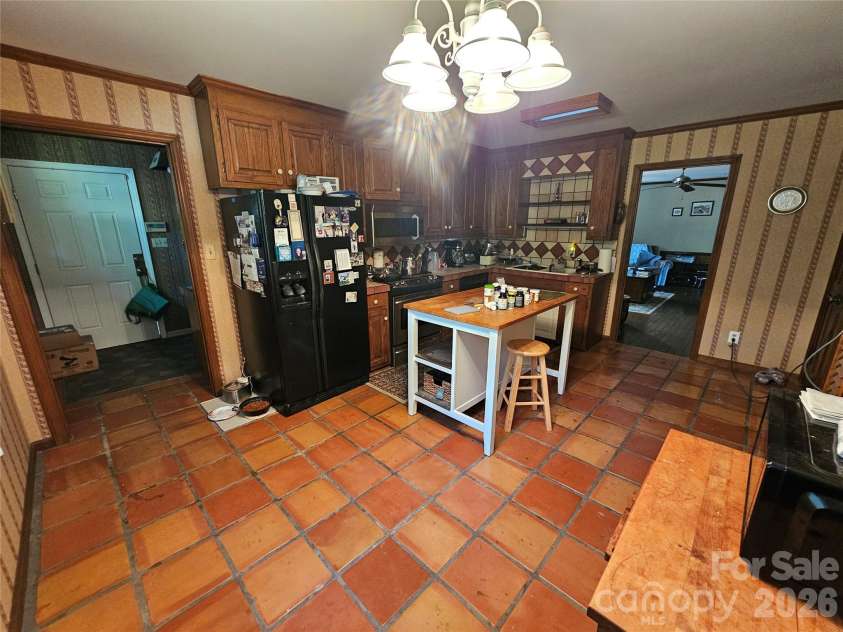 1108 Oak Hill Drive, Monroe, NC 28112.  MLS# CAR4379270, YatesRealty ID 21633. 
