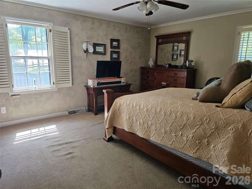 1108 Oak Hill Drive, Monroe, NC 28112.  MLS# CAR4379270, YatesRealty ID 21633. 