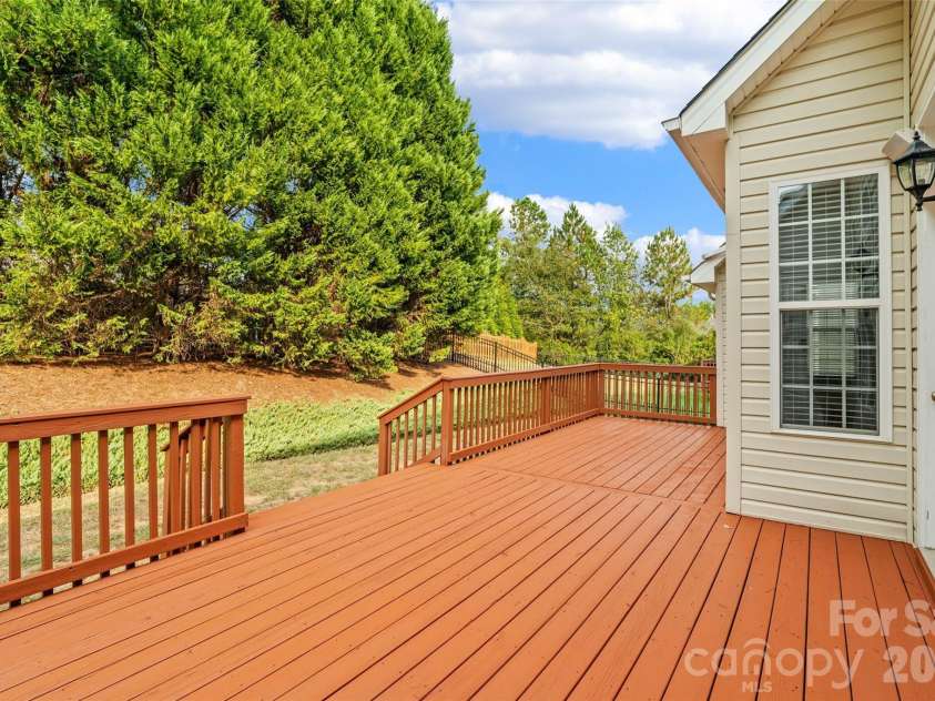 1588 Essex Hall Drive, Rock Hill, SC 29730.  MLS# CAR4425884, YatesRealty ID 21634. 