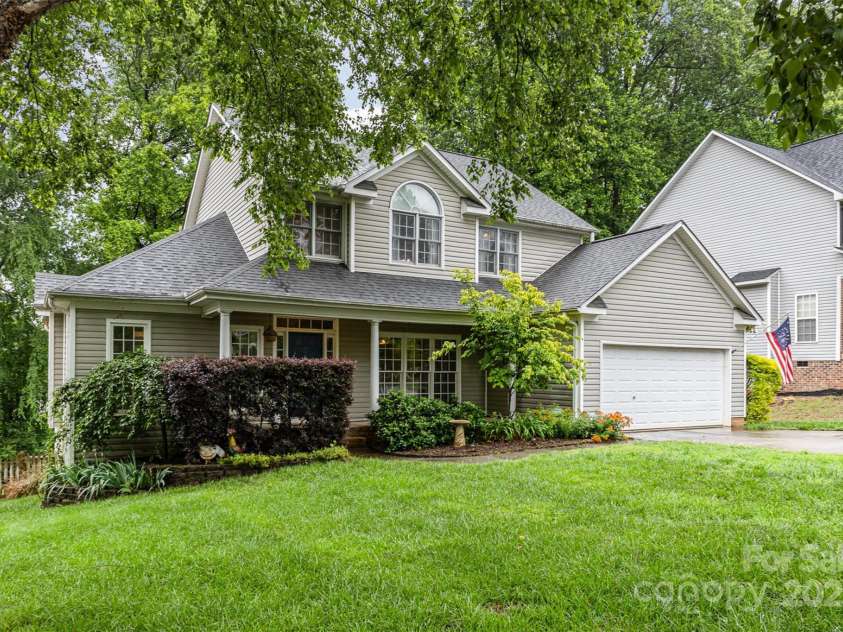 17318 Cambridge Grove Drive, Huntersville, NC 28078.  MLS# CAR4258388, YatesRealty ID 21634. 